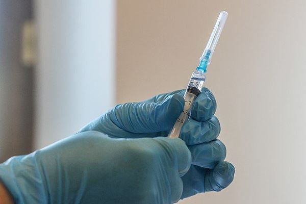 В МГУ рассказали о выходе новой «растительной» вакцины от COVID-19